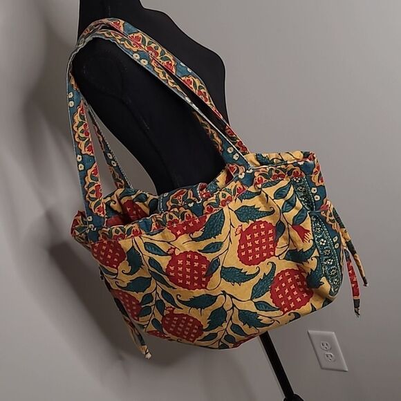 Handcrafted cotton soft canvas shell with polyester lining with light padding - Picture 2 of 10